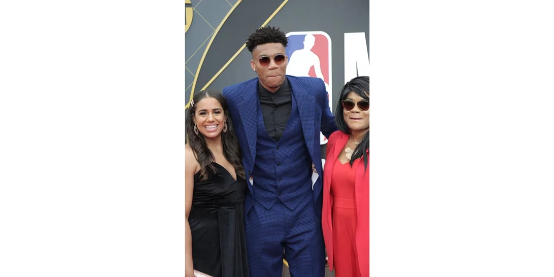 Γιάννης Αντετοκούνμπο | Αγόρασε δύο πολυτελείς βίλες στη Μεσσηνία