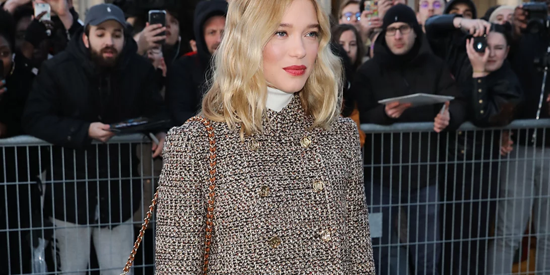 Οι σύγχρονοι τρόποι για να φορέσεις τη mini φούστα στη διάρκεια του φθινοπώρου