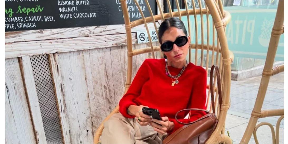 Back in the city | Το φθινοπωρινό look της Σοφίας Καρβέλα μάς δίνει το απαραίτητο inspo για την εκκίνηση της νέας σεζόν