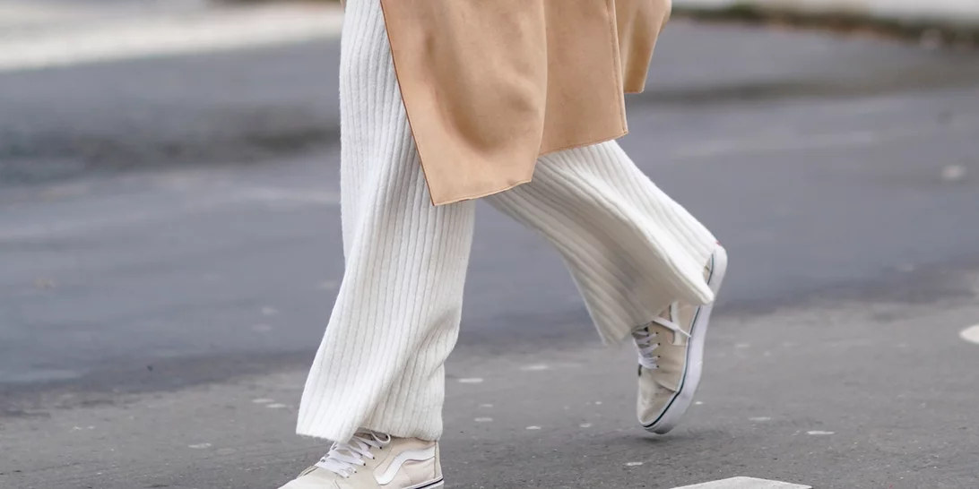 Tα Vans με πέρλες που θέλουμε να φοράμε όλη μέρα στις γιορτές