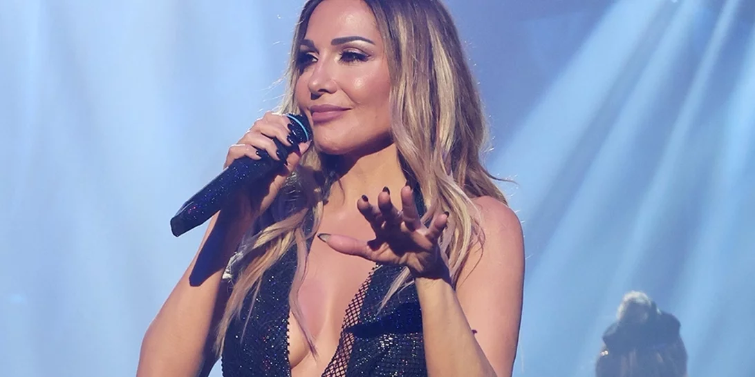 H Δέσποινα Βανδή και ο 92,3 Λάμψη υποδέχονται τα Χριστούγεννα με το show που περιμέναμε!