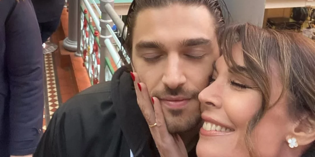 Τατιάνα Στεφανίδου – Νίκος Ευαγγελάτος | Απόδραση στο Λονδίνο με τον γιο τους, Νικόλα