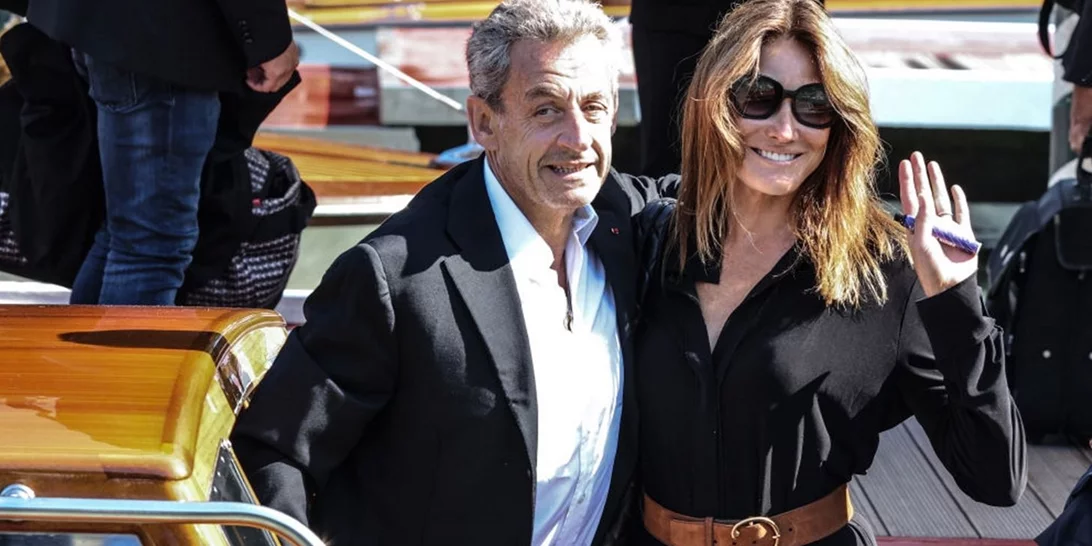 Carla Bruni & Nicolas Sarkozy | Έξαλλοι οι Γάλλοι με το νέο τους τρυφερό βίντεο στα social media