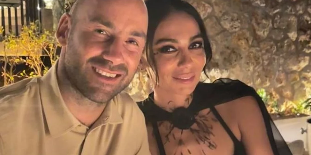 Ολυμπία Χοψονίδου & Βασίλης Σπανούλης | Η φωτογραφία με τα έξι παιδιά τους - Ντύθηκαν ασορτί