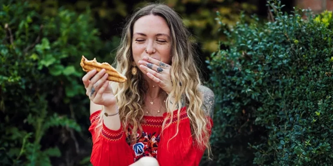 Δέκα υγιεινά σνακ που μπορείς να έχεις στην τσάντα σου όταν ταξιδεύεις