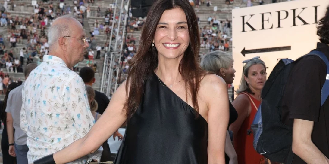 Αντιγόνη Κουλουκάκου | Οι εντυπωσιακές αμακιγιάριστες selfies και η καλοκαιρινή ρουτίνα ομορφιάς της