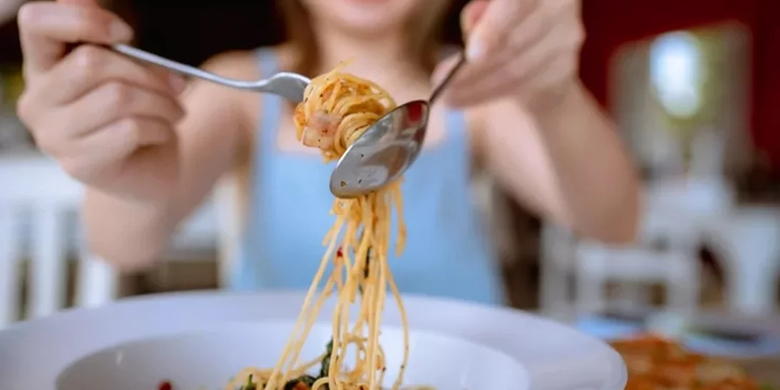 Παχαίνουν τα ζυμαρικά; Πώς να τα καταναλώνω σωστά και μερικές light συνταγές