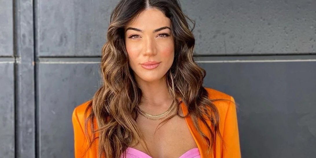 Τέλος τα μακριά μαλλιά για την Ήβη Αδάμου | Το νέο καρέ hair look της είναι ό,τι πιο hot τώρα