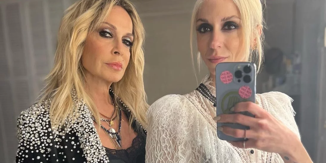 Η Άννα Βίσση στη Νέα Υόρκη | Η οικογενειακή φωτογραφία με τη Σοφία Καρβέλα