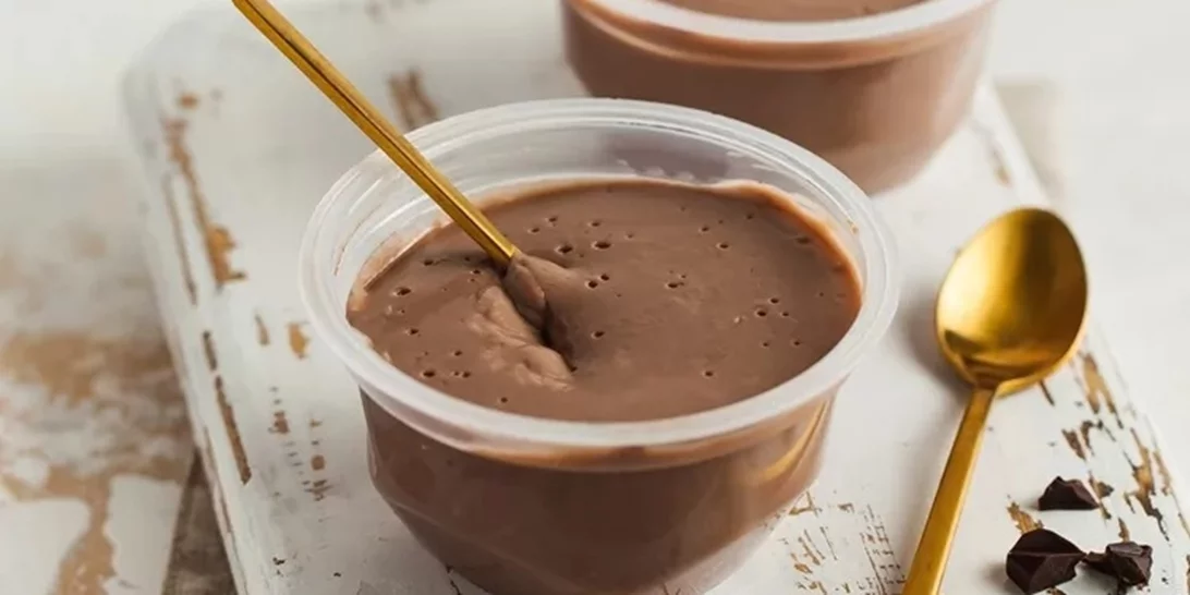 Σοκολατένια σιμιγδαλόκρεμα του λεπτού - Με μόνο 160 θερμίδες