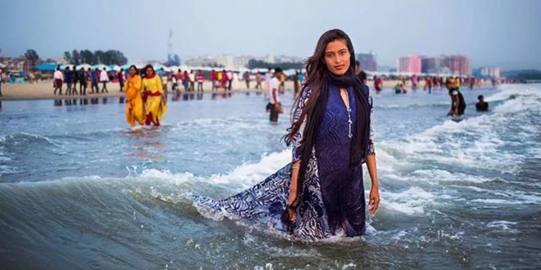 Η φωτογράφος Μihaela Noroc ταξιδεύει ανά τον κόσμο και καταγράφει τις πιο όμορφες γυναίκες