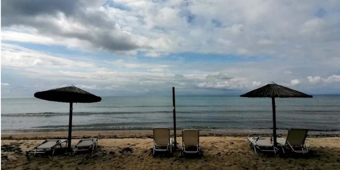 Καιρός | Έως τους 30 βαθμούς η θερμοκρασία - Δυνατοί άνεμοι έως 8 μποφόρ στο Αιγαίο