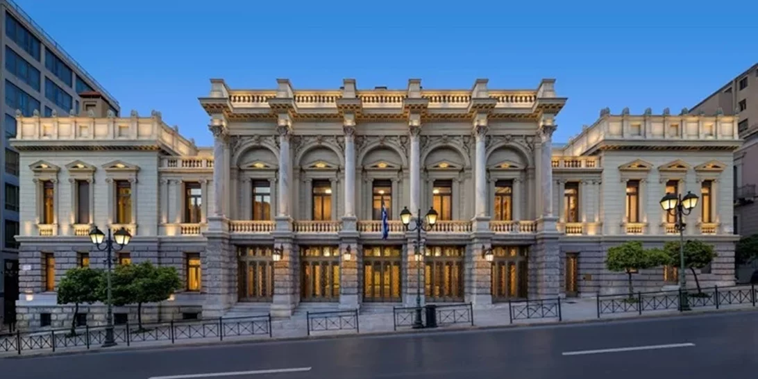 Το πρόγραμμα του Εθνικού Θεάτρου για το 2025-26 | Ένα θέατρο που μιλάει όλες τις γλώσσες