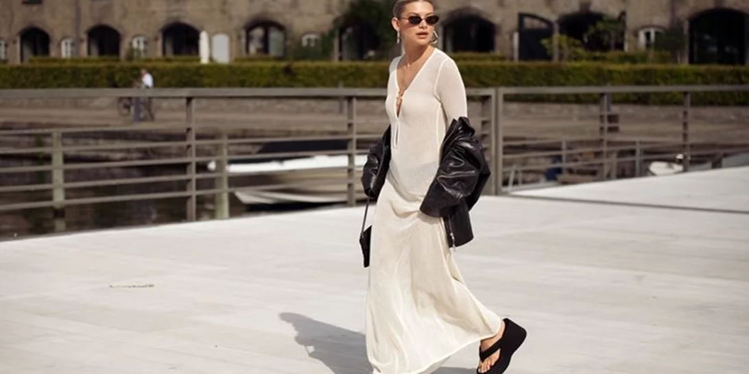 Πώς θα φορέσεις τα πιο δημοφιλή παπούτσια του καλοκαιριού