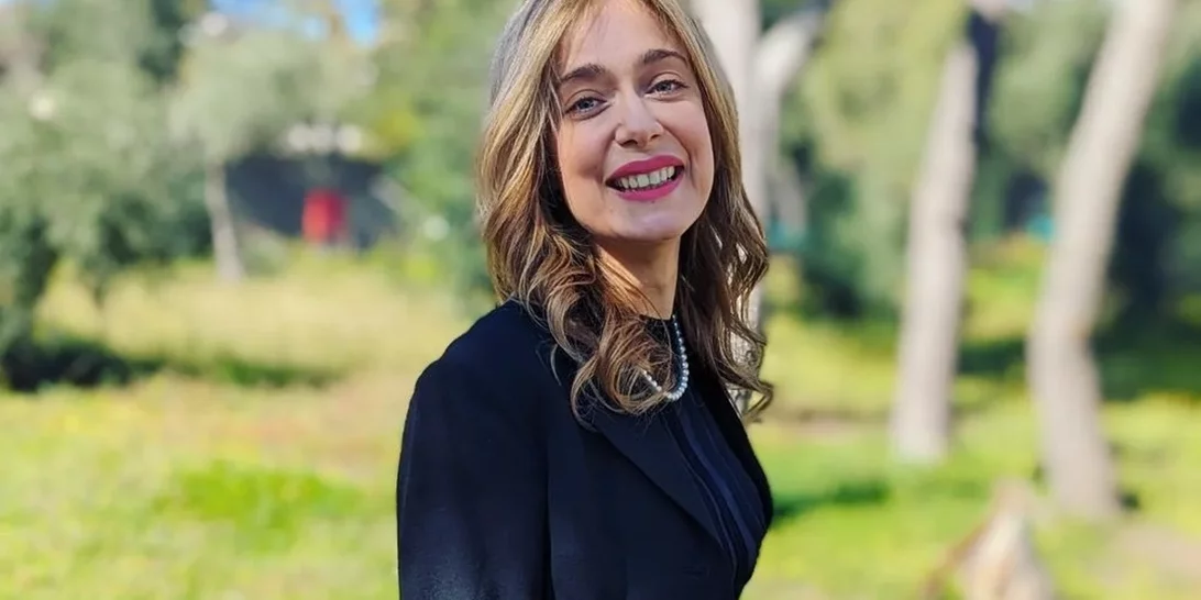 Αγνώριστη η Ντάνη Γιαννακοπούλου | Η μεγάλη αλλαγή που έκανε στα μαλλιά της