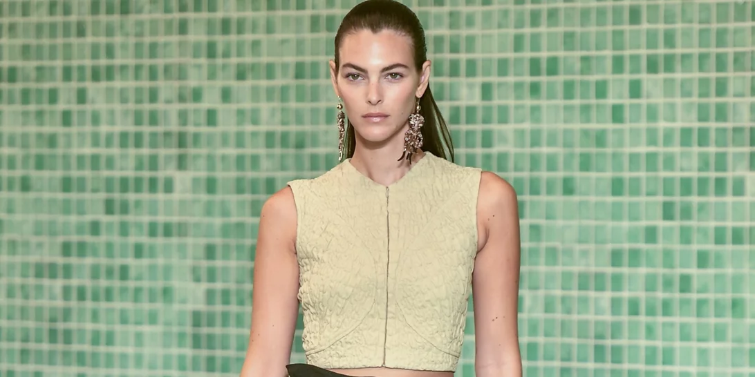 Τα peep-toe shoes επέστρεψαν | Πώς θα υιοθετήσεις την αμφιλεγόμενη τάση στα παπούτσια;