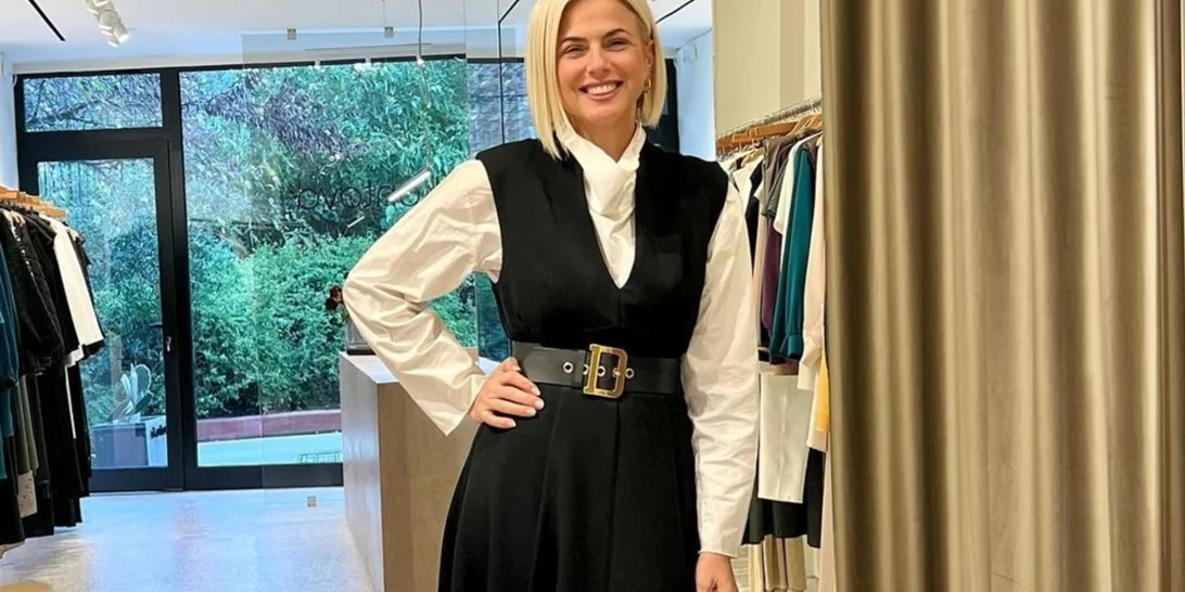 Χριστίνα Κοντοβά | Πώς υιοθέτησε το πιο κομψό spring trend σε ένα πρωινό look