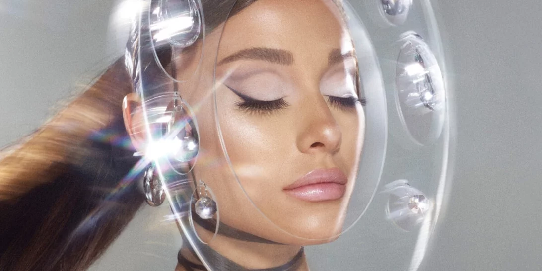 Ariana Grande has entered the chat | Η r.e.m.beauty ήρθε στην Ελλάδα