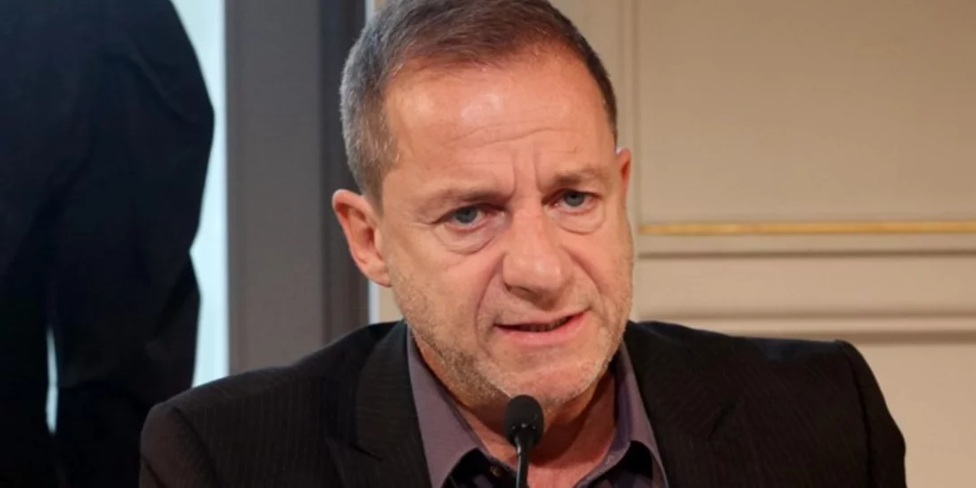 Δημήτρης Λιγνάδης | Γιατί δεν θα παραστεί τελικά στην κηδεία της μητέρας του (βίντεο)