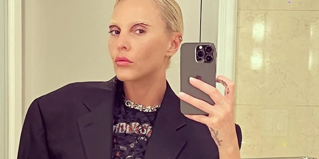 Από ξανθιά μελαχρινή και από μελαχρινή, κοκκινομάλλα σε λίγα λεπτά | Τα πολλά πρόσωπα της Τάμτα