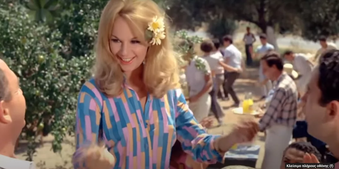 Αλίκη Βουγιουκλάκη | Mια σπάνια φωτογραφία της από το Λονδίνο