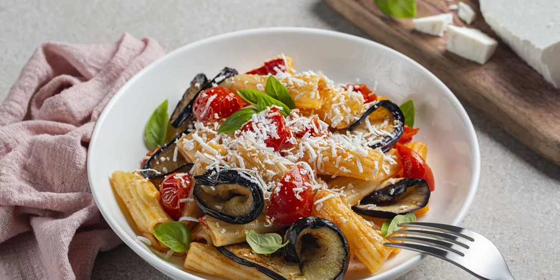 Τι να μαγειρέψω σήμερα; Η light και εύκολη συνταγή για pasta al forno από τη Φλορίντα Πετρουτσέλι που δεν ήξερες ότι χρειάζεσαι