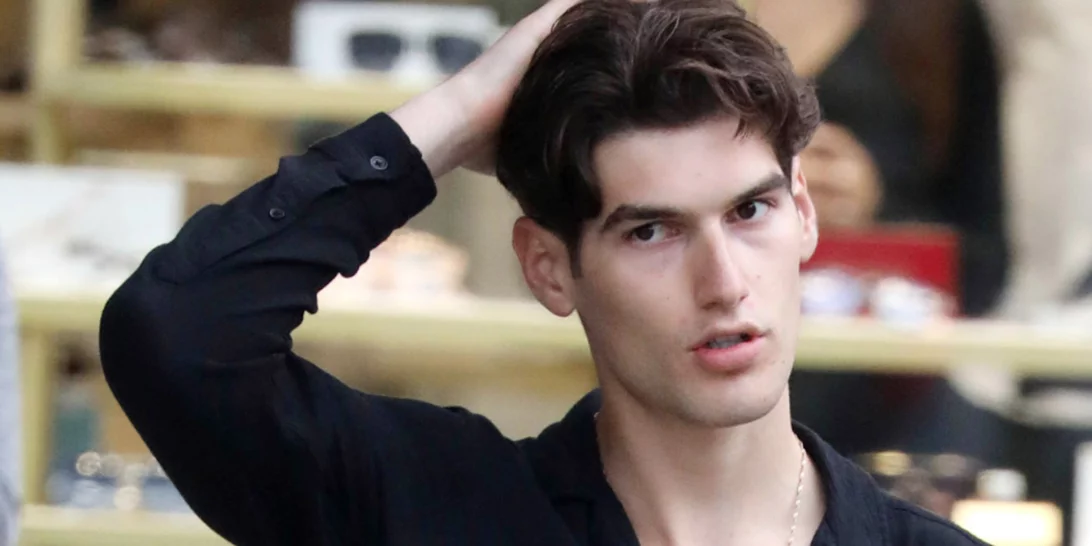 Αιμιλιάνο Μάρκου | Οι νέες φωτογραφίες του πρώην παίκτη του GNTM στην καμπάνια του οίκου Giorgio Armani