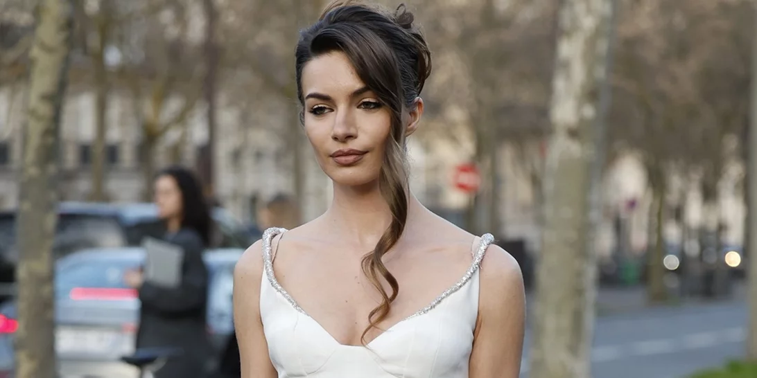 Το πολυτελές χρώμα μαλλιών που επιλέγουν οι Γαλλίδες φέτος την άνοιξη