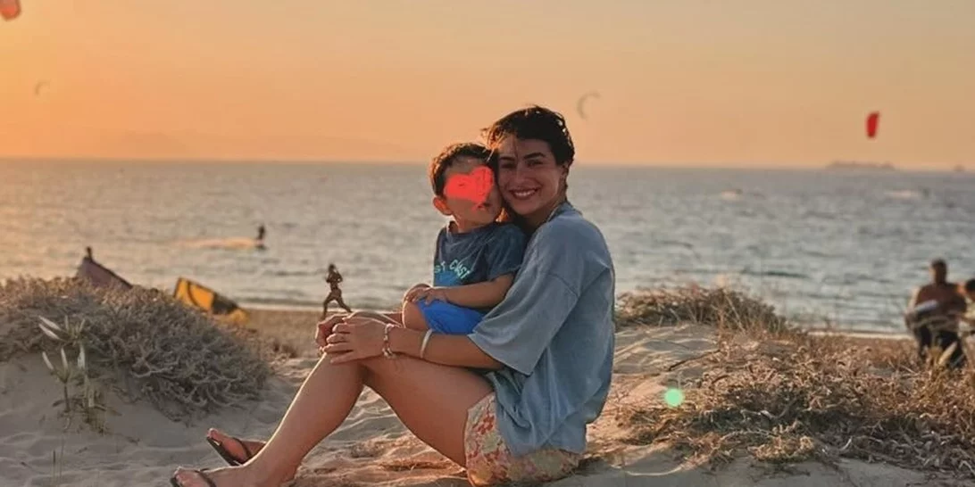 Χρύσα Μιχαλοπούλου & Κίμωνας Κουτσόπουλος | Μαμά και γιος απολαμβάνουν παρέα το πλούσιο πρωινό τους