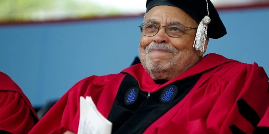 Έχει ο ηθοποιός James Earl Jones την πιο αναγνωρίσιμη διάσημη φωνή;