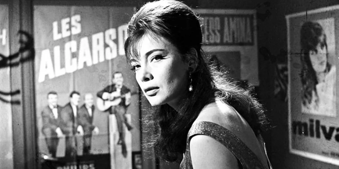 61 χρόνια πριν | Η Τζένη Καρέζη στις Κάννες με το σύνολο που λατρεύουν οι Γαλλίδες