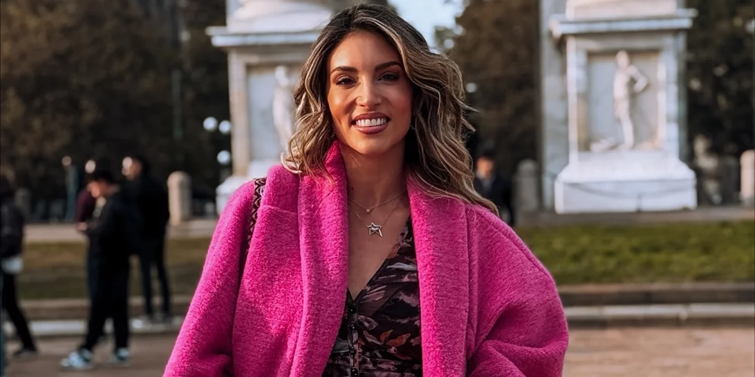 Η Αθηνά Οικονομάκου προτείνει τι να φορέσεις στα χριστουγεννιάτικα parties