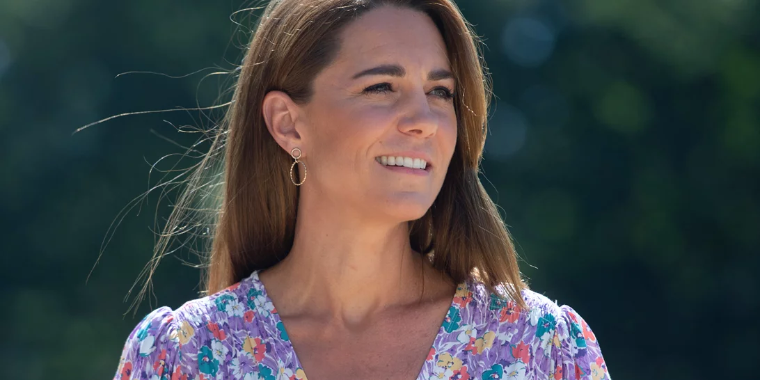 Το φόρεμα που επέλεξε η Kate Middleton για την επέτειο της έχει ένα μήνυμα που επικροτούμε