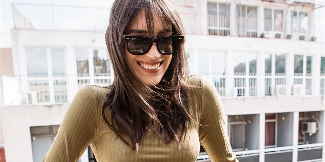 Η Ραφαέλα Ψαρρού φωτογραφίζεται με άκρως ανοιξιάτικη διάθεση και μιλά στο Missbloom για το στιλ της