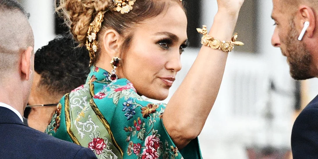 Jennifer Lopez | Το επιβλητικό beauty look της στο σόου των D&G στη Βενετία
