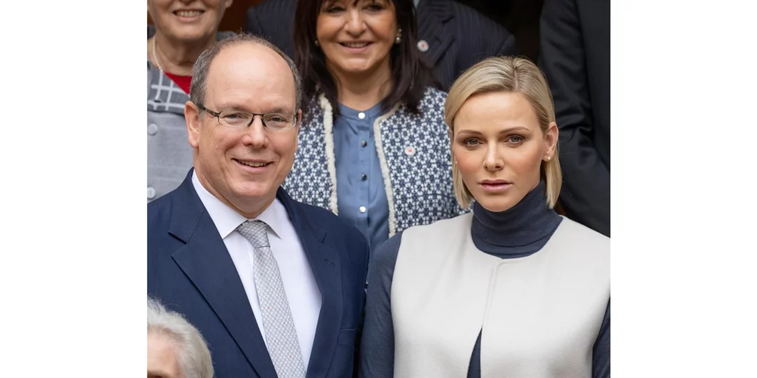 Χωρίς τη Σαρλίν αλλά με τη Σάρον: Tι συμβαίνει με τον πρίγκιπα Αλβέρτο και τη σταρ του Hollywoοd;