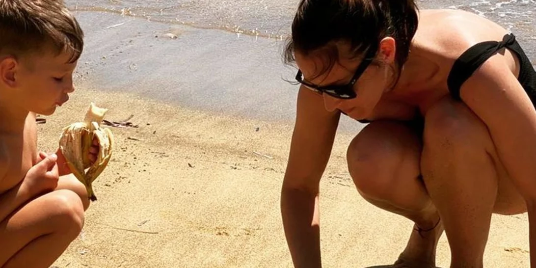 Κάτια Ζυγούλη | Η φωτογραφία με τον γιο της στην παραλία
