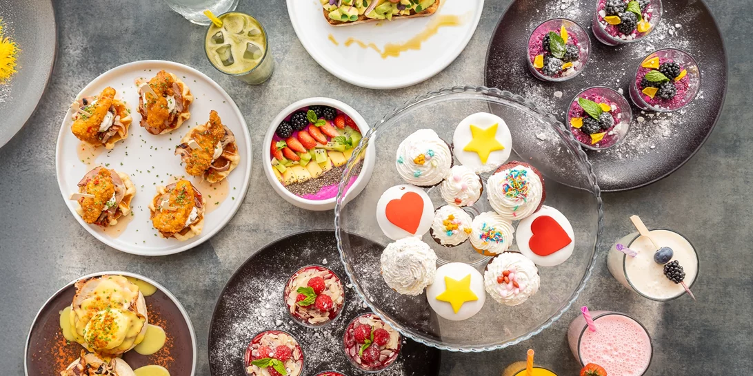 Το πιο απολαυστικό brunch της Κυριακής επιστρέφει στο La Suite Rooftop του St. George Lycabettus