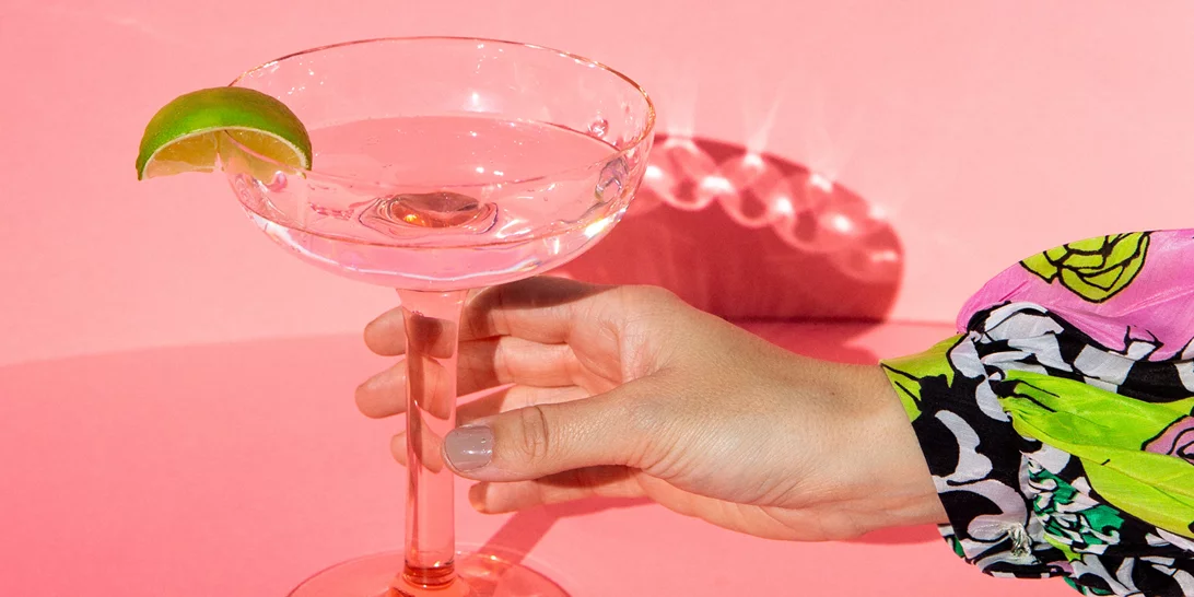 4 πανεύκολα και απίστευτα γευστικά κοκτέιλ για να συνοδεύσεις κάθε σου στιγμή