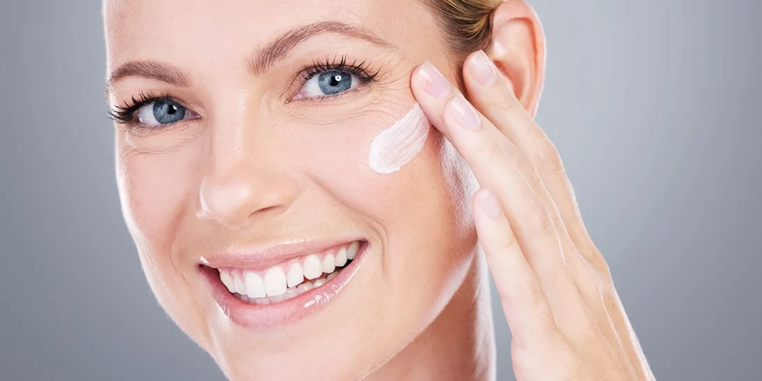 Greeks know best | Οι καλύτερες ελληνικές κρέμες προσώπου για γυναίκες άνω των 50 ετών