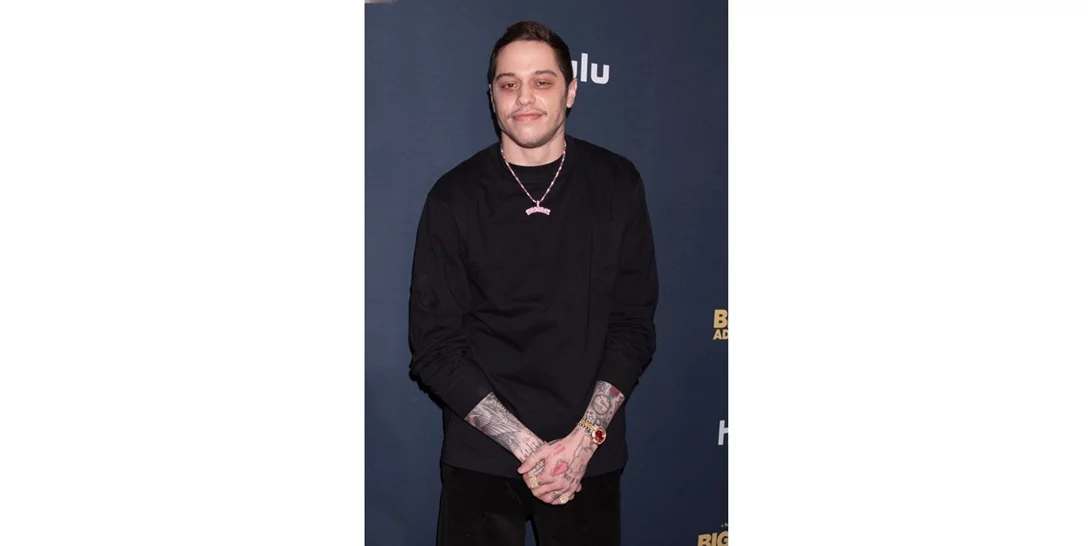 Ο Pete Davidson θα υποδυθεί το punk είδωλο Joey Ramone στη νέα ταινία του Netflix
