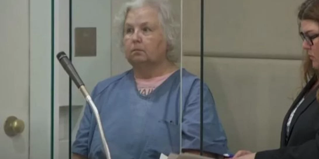 Η συγγραφέας του βιβλίου "πώς να σκοτώσετε τον άντρα σας" τώρα δικάζεται για τον θάνατό του