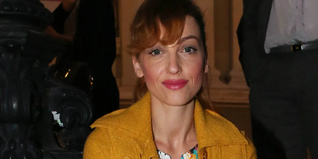 Βανέσα Αδαμοπούλου | Η φωτογραφία με φουσκωμένη κοιλίτσα μπροστά στον καθρέφτη