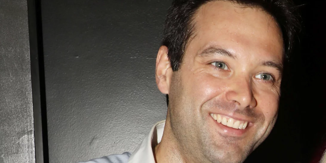 Στράτος Χατζηηλίας | Αυτός είναι ο ηθοποιός που δουλεύει ως διανομέας για τον βιοπορισμό του