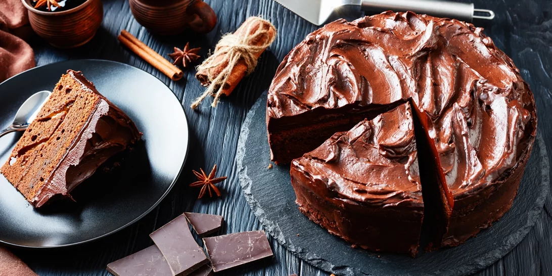 Crunchy cake | Εσύ δοκίμασες το υπερσοκολατένιο κέικ που έγινε viral στο TikTok;