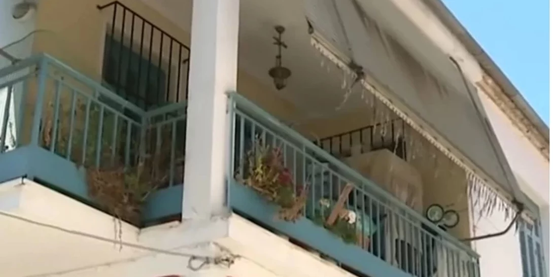 Λάρισα | "Ήταν αγρίμι" - Συγκλονίζει η θεία της γυναίκας που ήταν κλειδωμένη στο σπίτι για 42 χρόνια