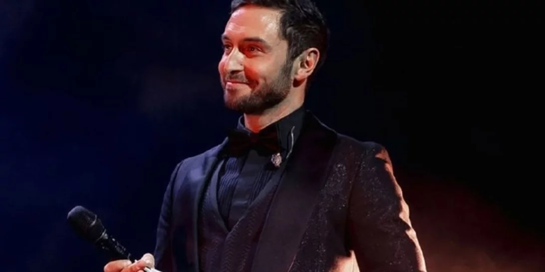 Η σύζυγος του Mans Zelmerlöw τον κατηγορεί για κακοποίηση και απιστία