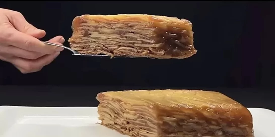 Ζουμερή μηλόπιτα χωρίς ζύμη και χωρίς αυγά - Έτοιμη σε λίγα λεπτά