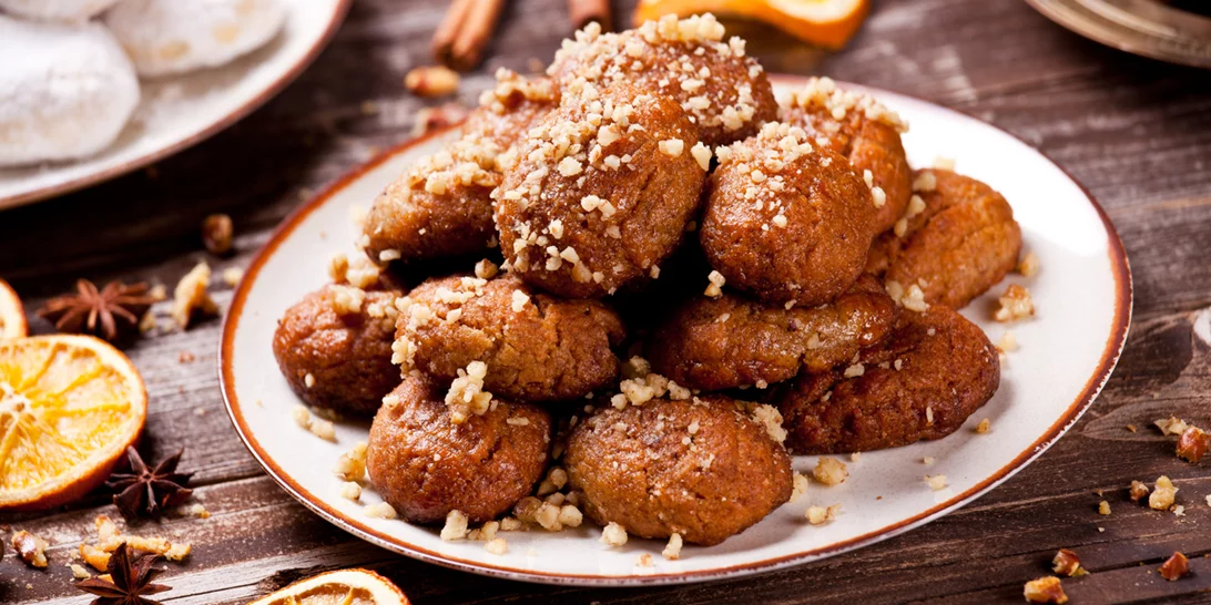 Δεν είναι μία απλή συνταγή για μελομακάρονα, αλλά ΤΑ πιο νόστιμα μελομακάρονα που θα φτιάξεις ποτέ