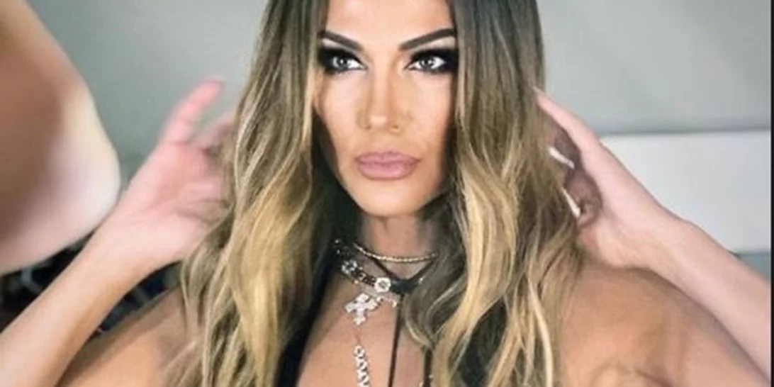 Panik Concert 2023: Τα αστέρια της μουσικής βιομηχανίας στην ίδια σκηνή- Παγιέτες, στρας και χρώμα στο red carpet της βραδιάς